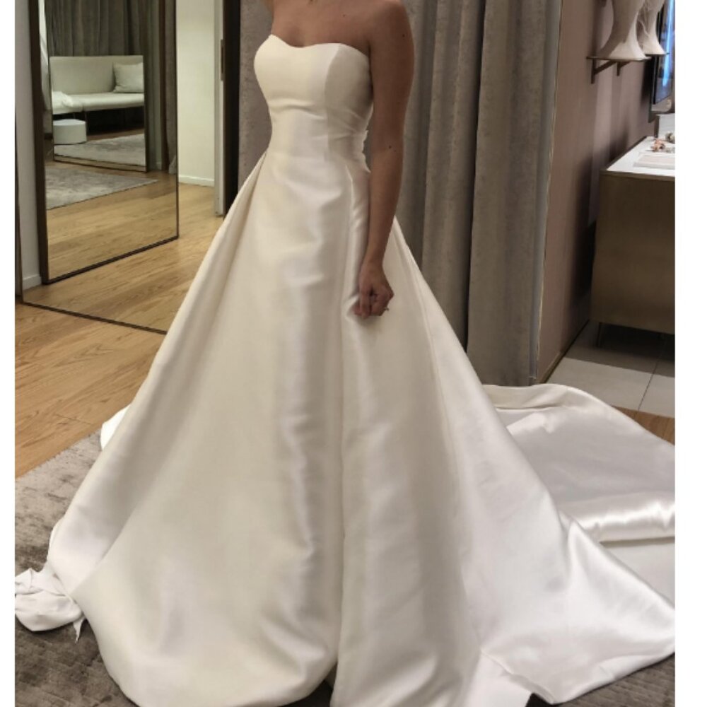 Jory by Pronovias wedding gown